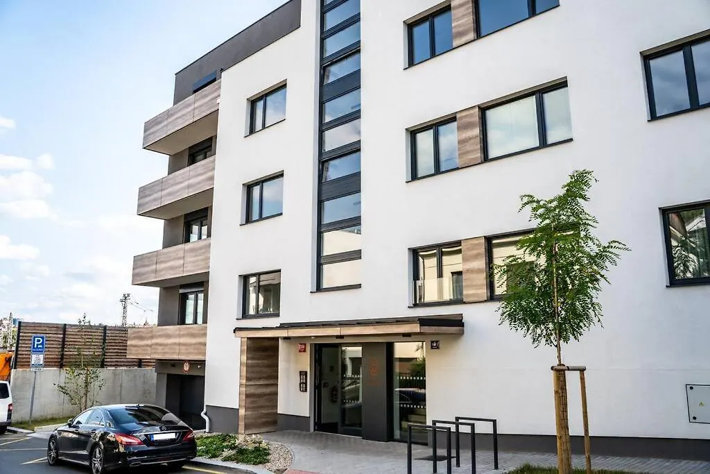 Free Parking- Newly Built Apartment Praga