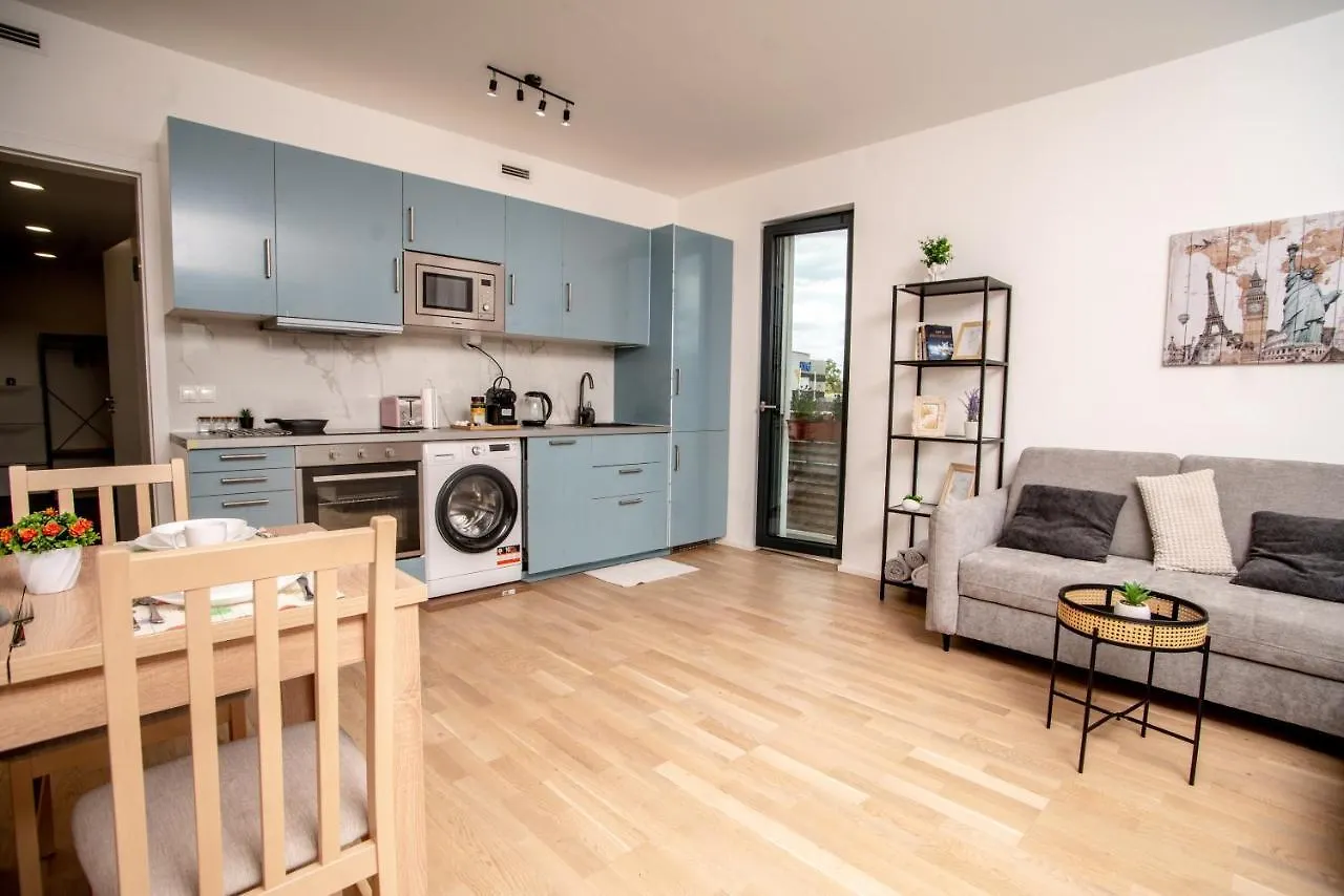 Free Parking- Newly Built Apartment Praga 0*,  República Checa