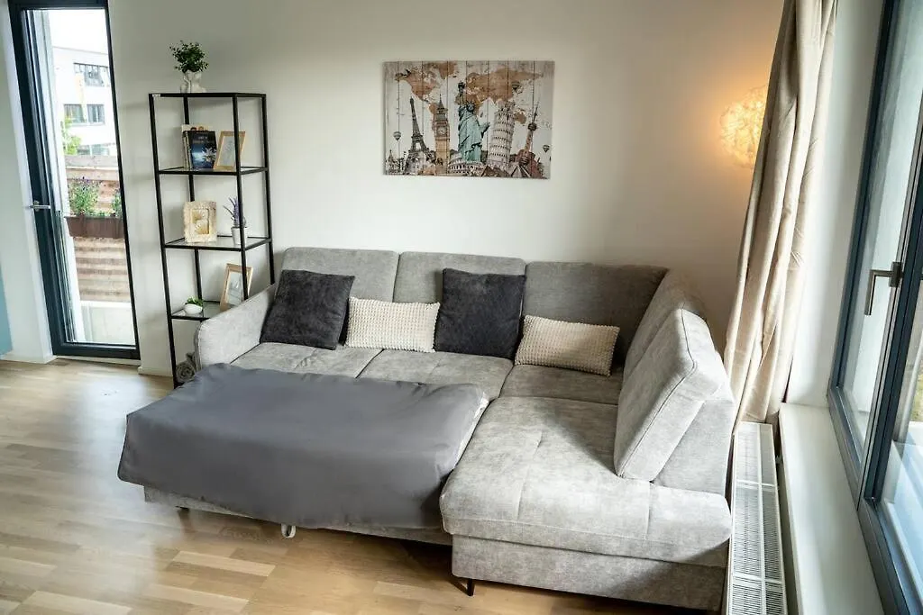 Free Parking- Newly Built Apartment براغ